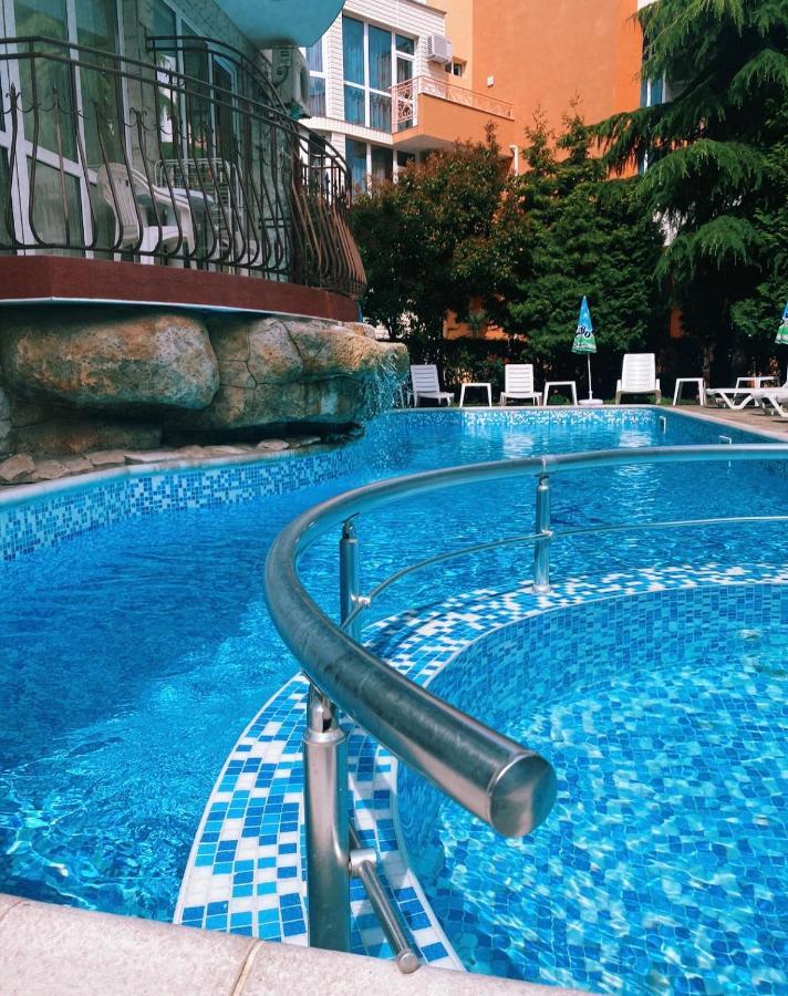 Hotel Dolphin Ravda Bagian luar foto